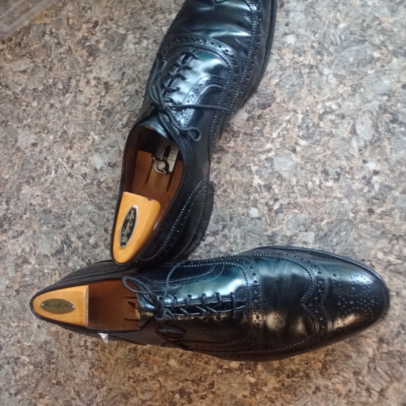 Allen Edmonds Men Black Mcallister Wingtips Laceup Shoes - Picture 1 of 1